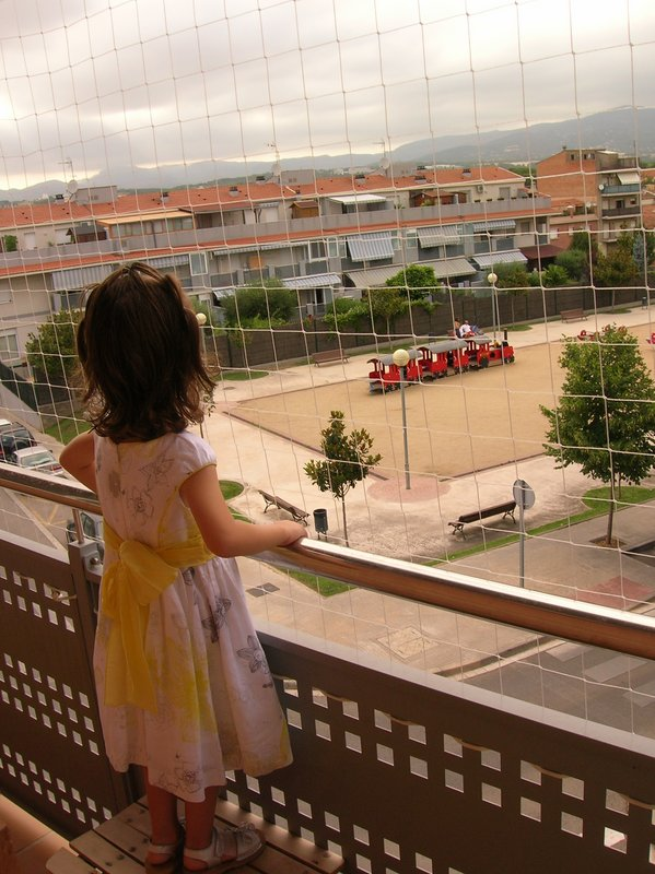 A veces Mucho bien bueno granero Malla de seguridad para balcones y terrazas | TiendaSeguridadInfantil...