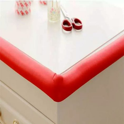 Rollo-protector-de-esquinas-bebé-color-rojo