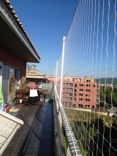 los-mejores-dispositivos-de-seguridad-infantil-para-ventanas-y-balcones